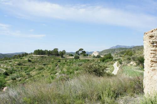 Relleu, plot: magnificent location, private and building License